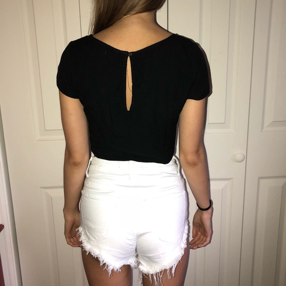 black crop top - Picture 2 of 2